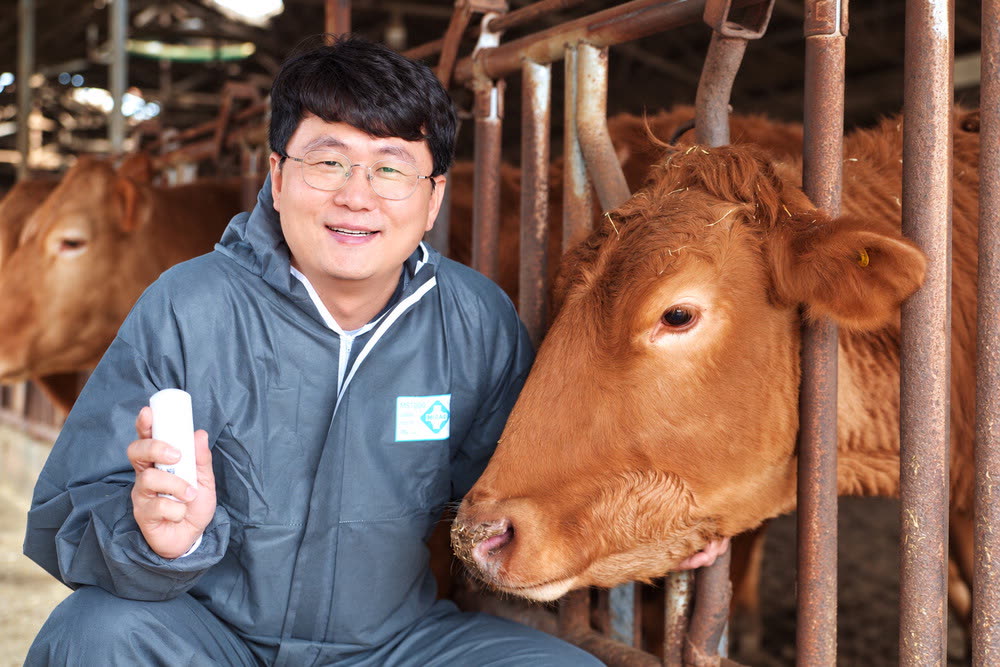 Measuring Cattle Methane in Real Time: MeTech Holdings Aims to Be the ‘Tesla’ of Livestock with the Connected Cow